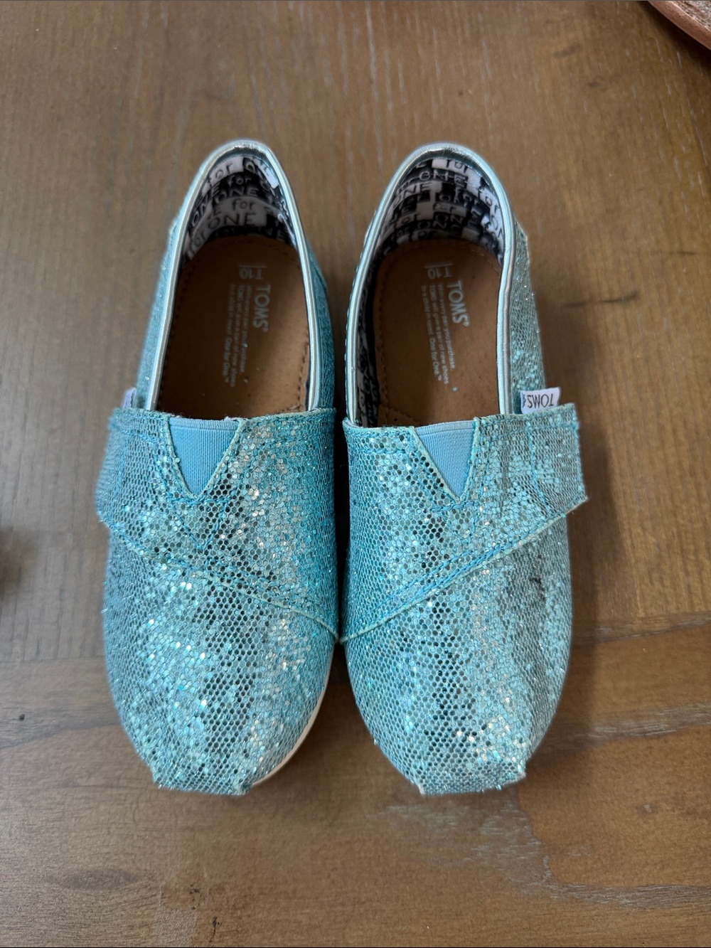 Toms Kids Glitter Slip-On Sneakers in Teal Blue size 10